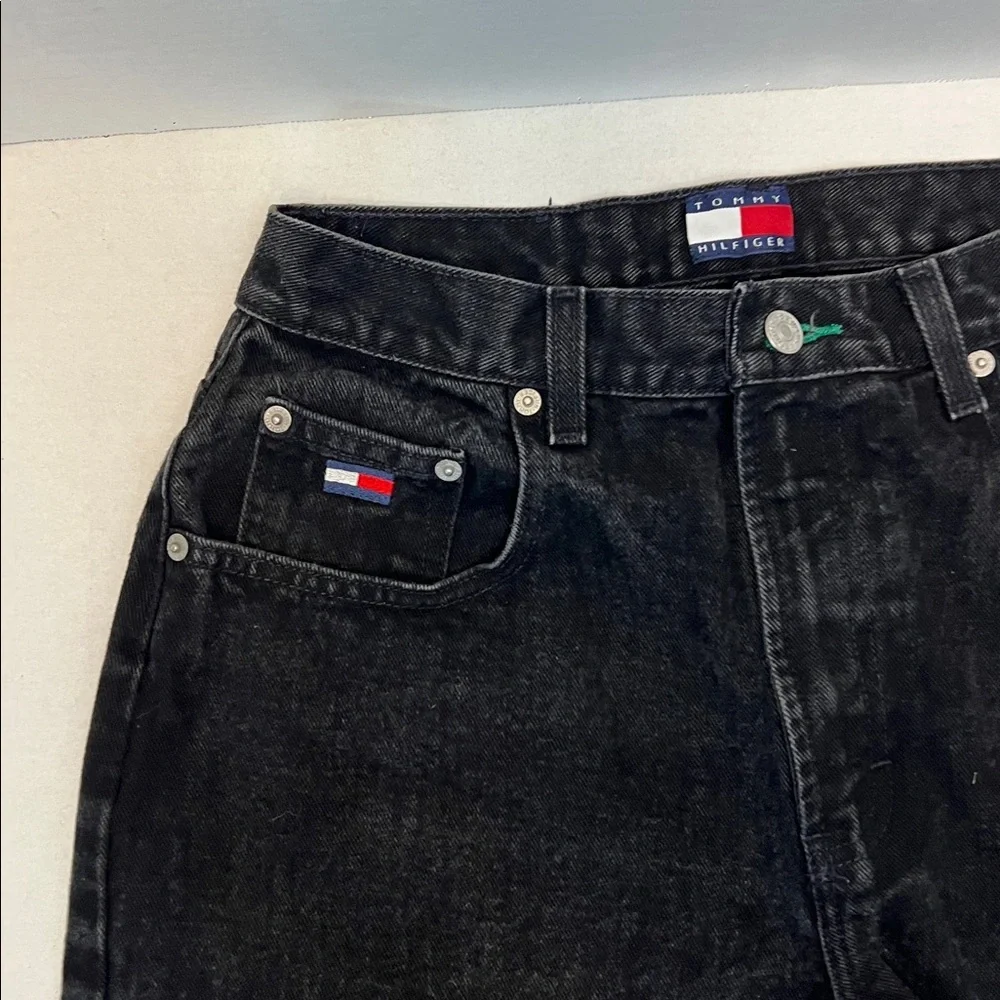 90’s TOMMY HILFIGER BLACK STRAIGHT LEG HIGH WAIST JEANS